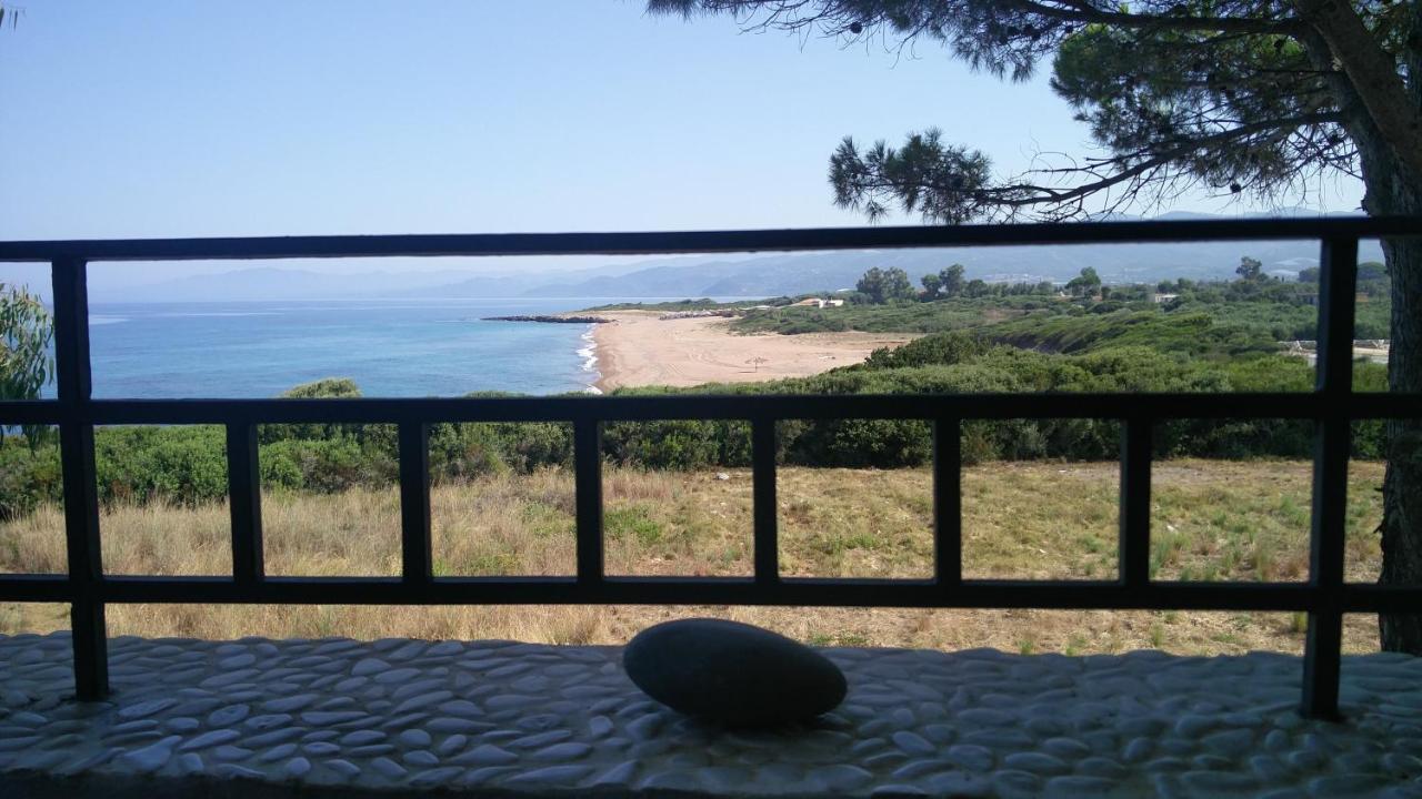 Tzanetos Seaside Villa Kyparissia Eksteriør billede