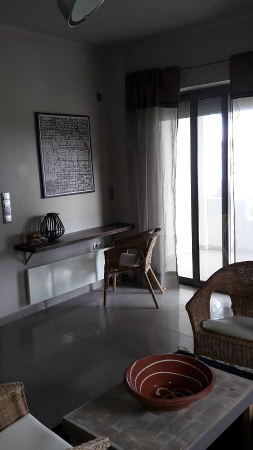 Tzanetos Seaside Villa Kyparissia Eksteriør billede
