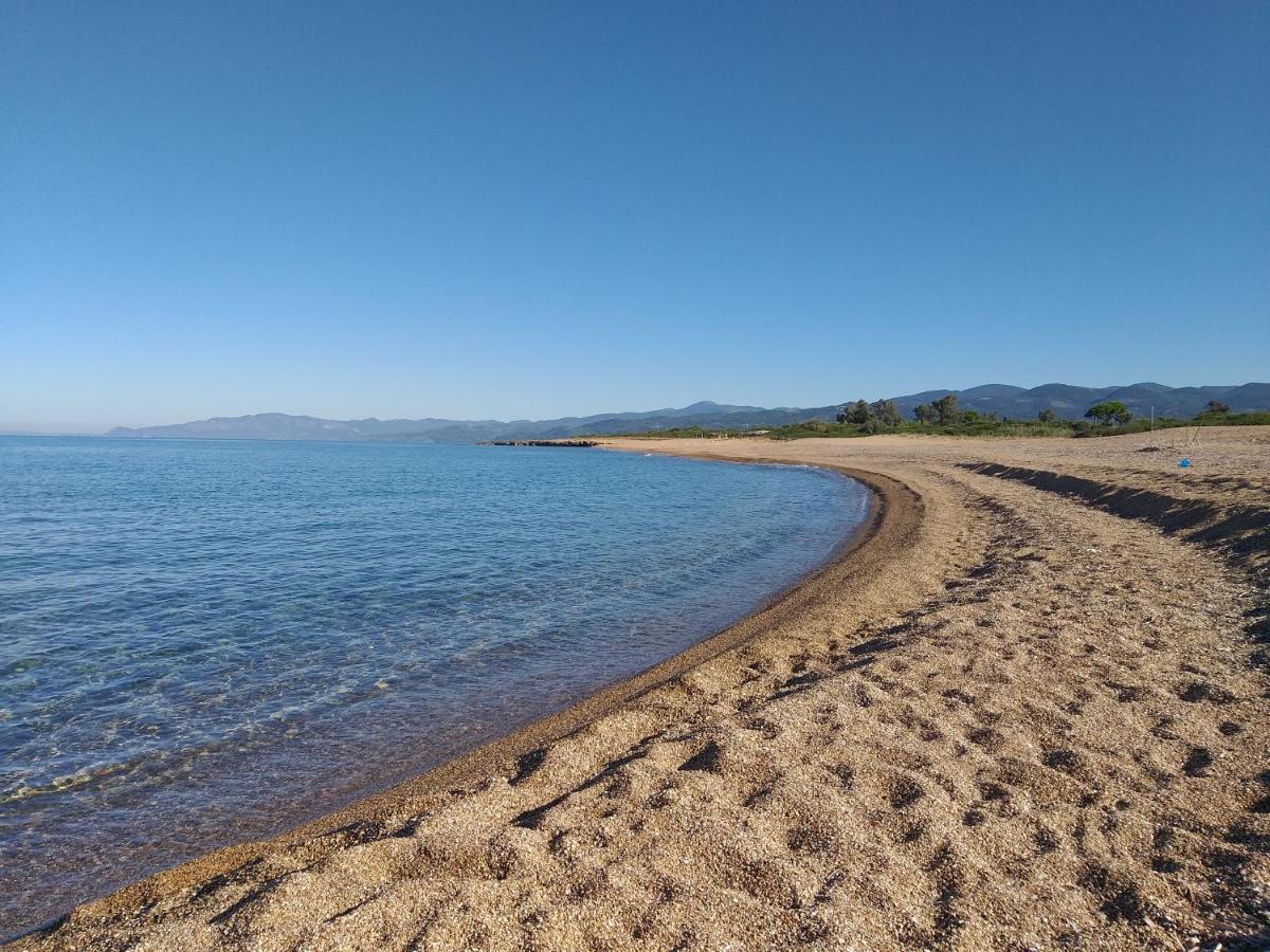 Tzanetos Seaside Villa Kyparissia Eksteriør billede